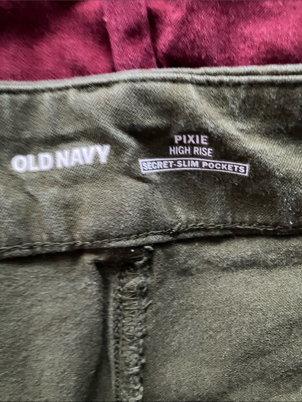 Old Navy - Bundle of 4 Women’s High Rise Pixie Pants - 14 - Picture 4 of 11